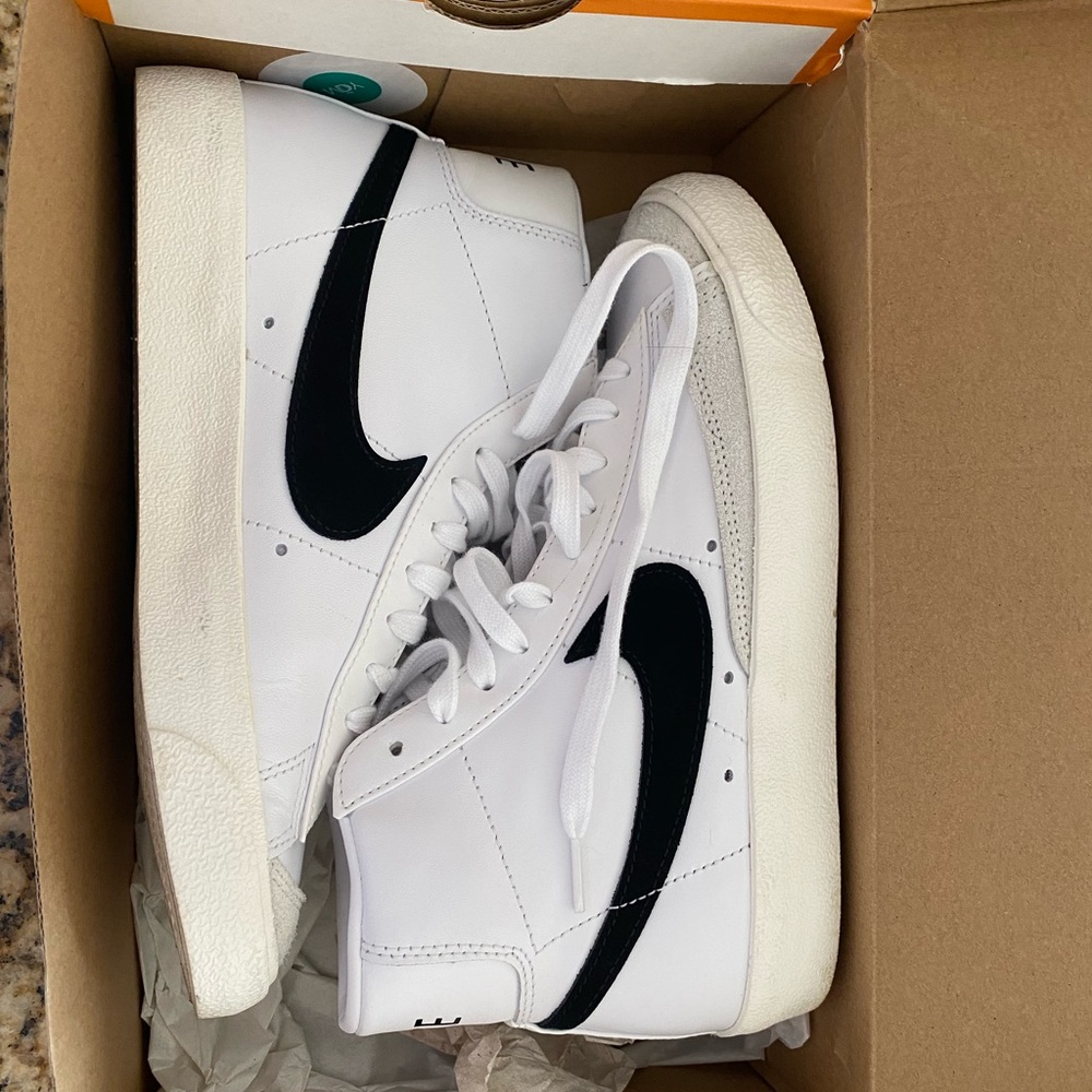 Nike blazer